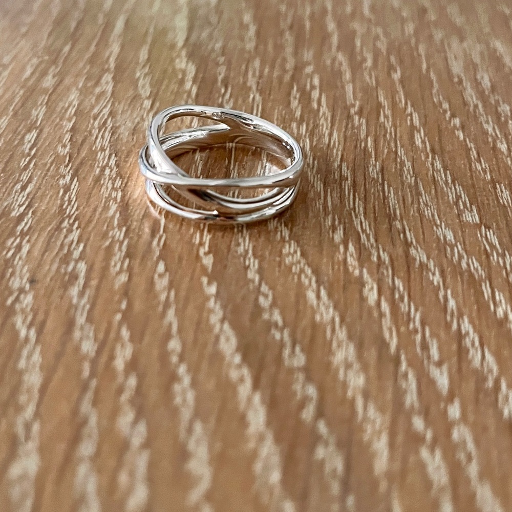 Monica Vinader Nura Crossover Ring Sterling Silver 925, Size 7.5 - Picture 5 of 6